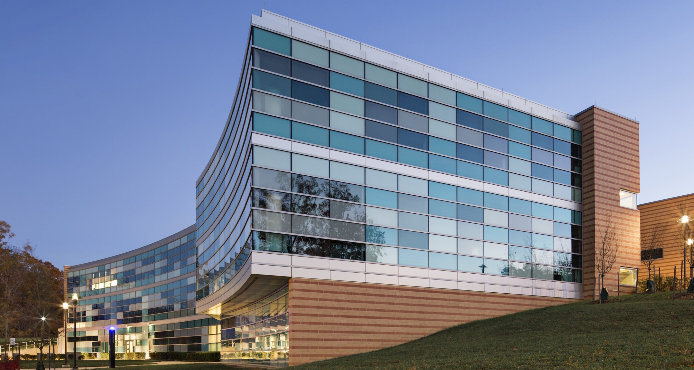 Fine and Performing Arts Center EYP